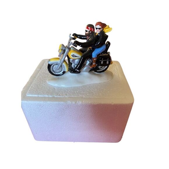 Department, 56 Harley Davidson, two for the road yellow motorcycle 1998 - Picture 2 of 5